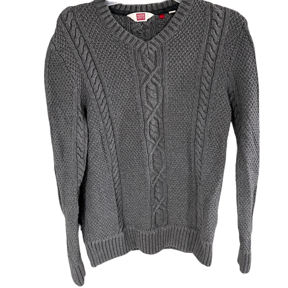 **LIKE NEW** S-M Hudson North Sweater S, Fits S-M